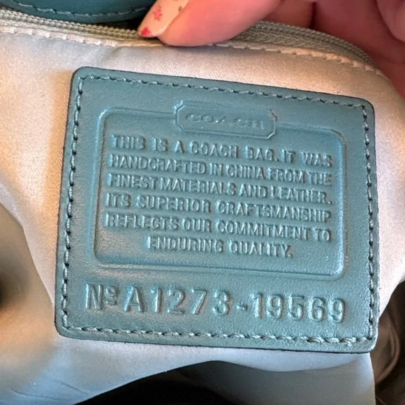 Coach 2012 Audrey Teal patent Leather with matching wristlet - Picture 2 of 5